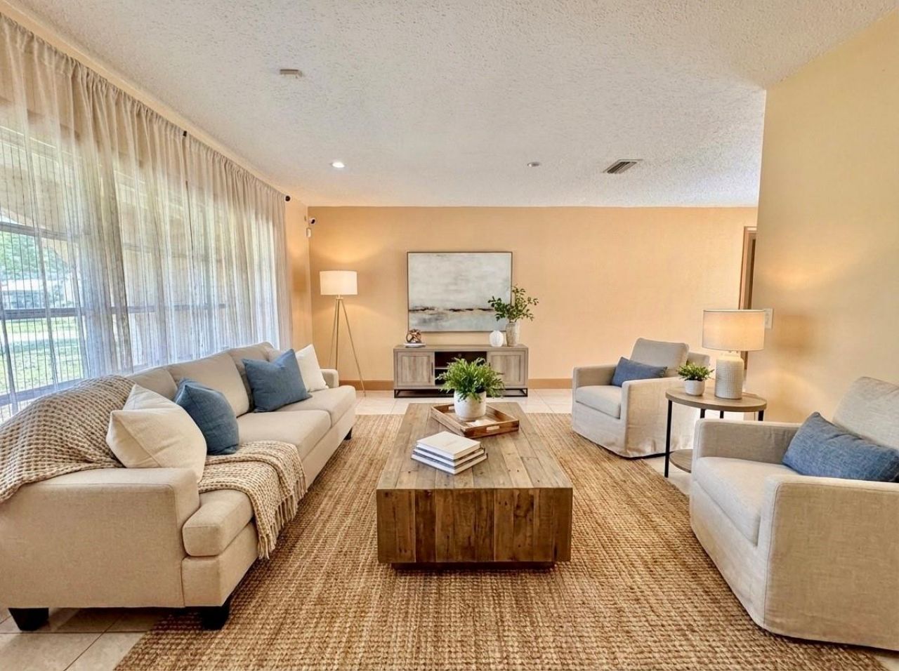 8800 NW 3 Street, Pembroke Pines, FL 33024 Photo