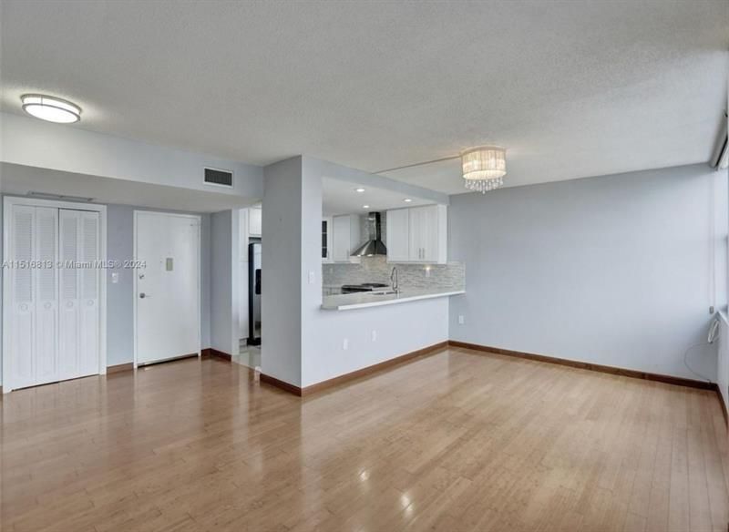 11930 N Bayshore Drive, Unit 601, North Miami, FL 33181 Photo