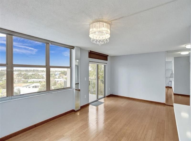 11930 N Bayshore Drive, Unit 601, North Miami, FL 33181 Photo