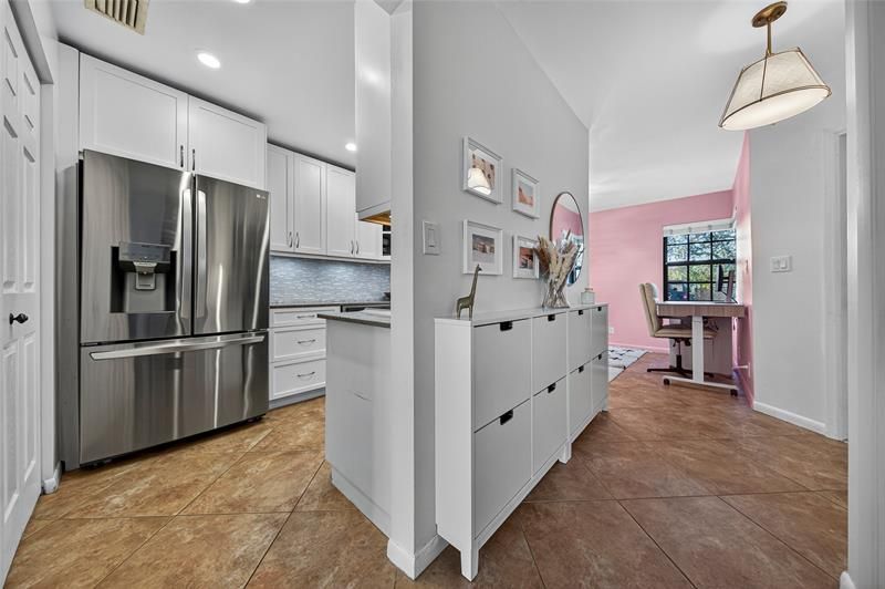 201 NE 16th Place, Unit 104, Fort Lauderdale, FL 33305 Photo