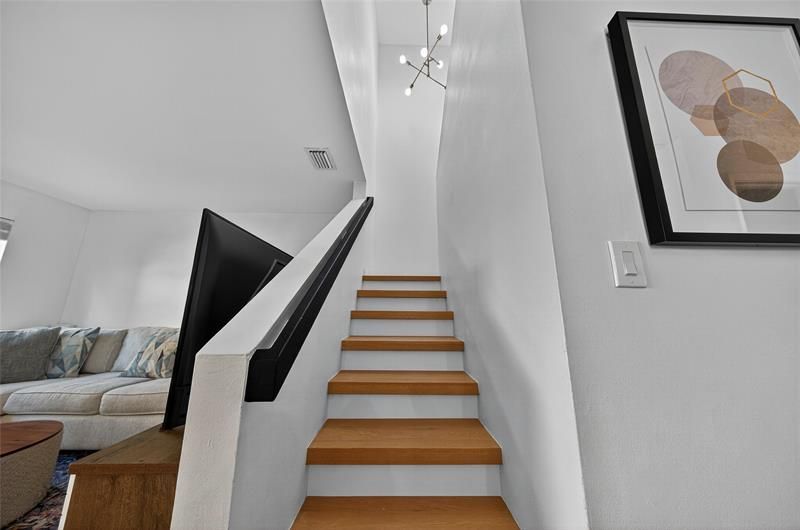 201 NE 16th Place, Unit 104, Fort Lauderdale, FL 33305 Photo