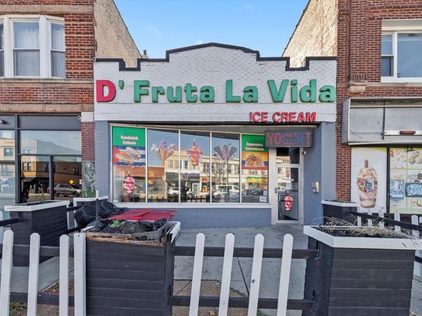 3739 W Fullerton Avenue, Chicago, IL 60647