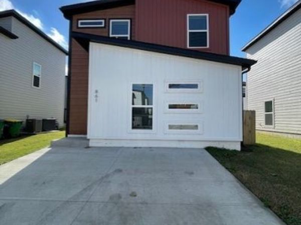 861 Massachusetts Avenue, Bentonville, AR 72713
