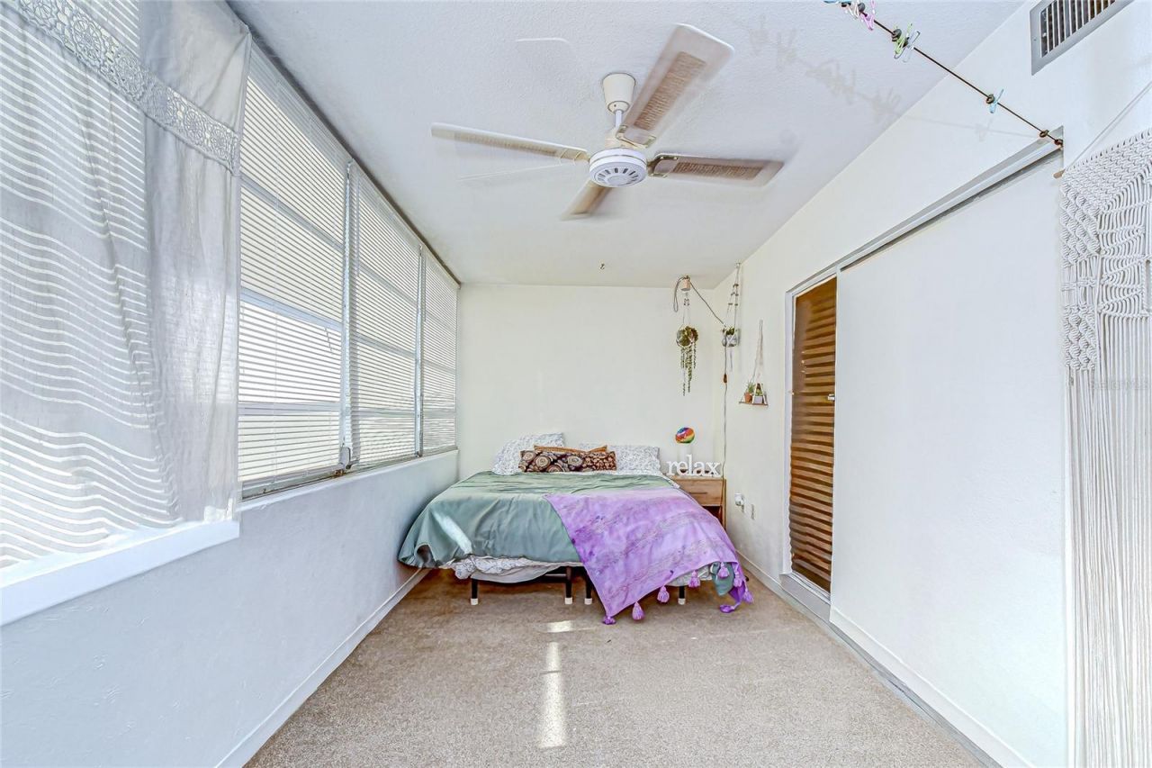 5150 10th Avenue N, Unit 211, Saint Petersburg, FL 33710 Photo