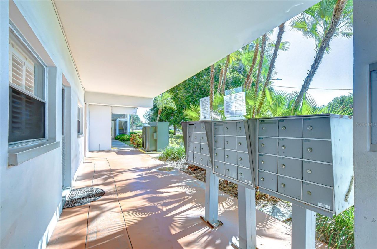 5150 10th Avenue N, Unit 211, Saint Petersburg, FL 33710 Photo