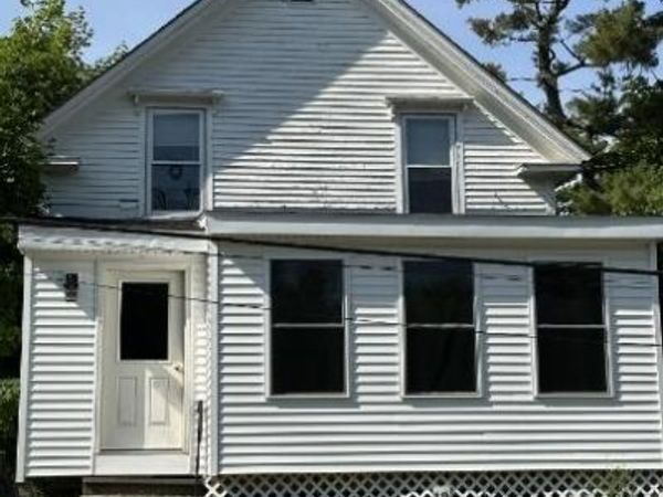 12 Island Avenue, Orono, ME 04473