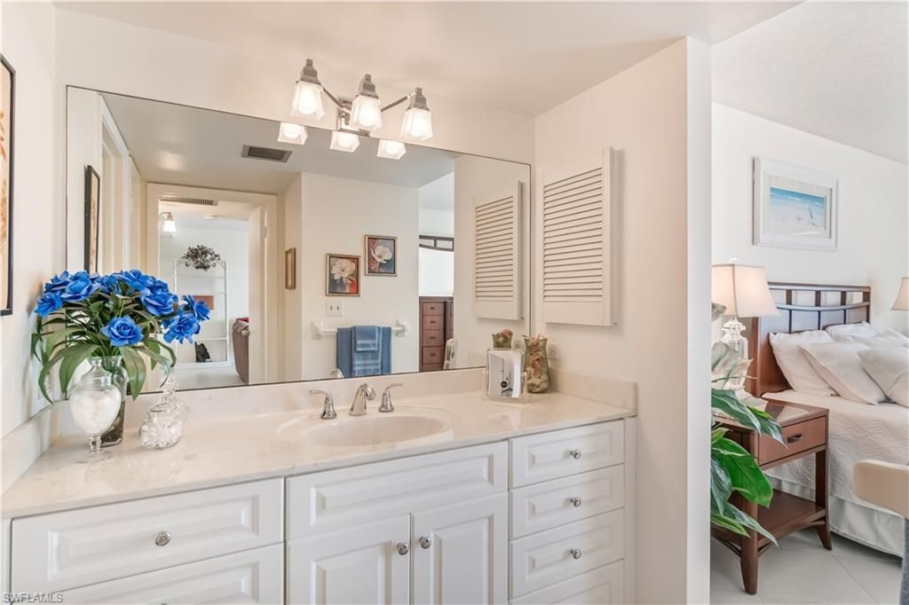 3443 Gulf Shore Blvd N, Unit 812, Naples, FL 34103 Photo