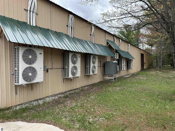 404 S Park Drive, Kalkaska, MI 49646