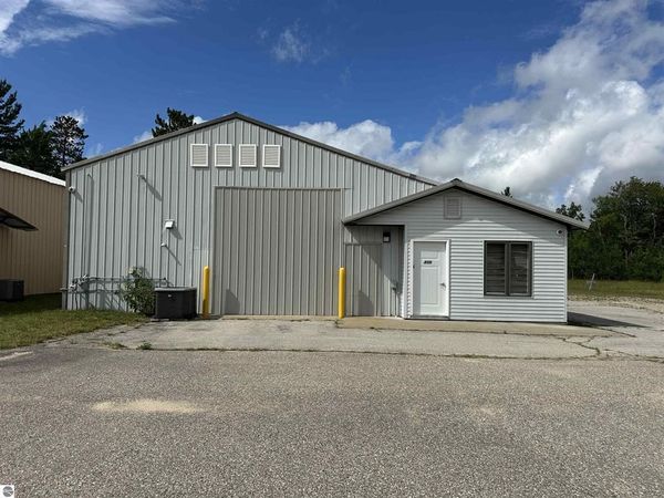315 E Dresden Street, Kalkaska, MI 49646