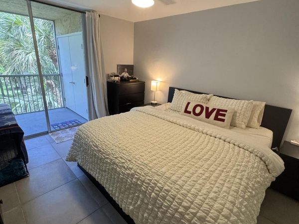 3301 NW 47th Terrace, Unit 308, Lauderdale Lakes, FL 33319