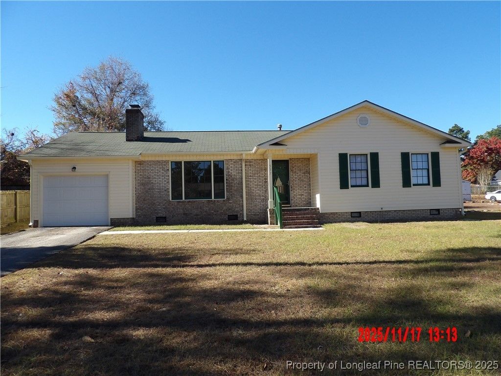 537 Deerpath Drive, Fayetteville, NC 28311 Main Photo