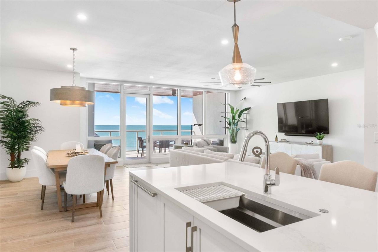 1035 Seaside Drive, Unit 603, Sarasota, FL 34242 Photo