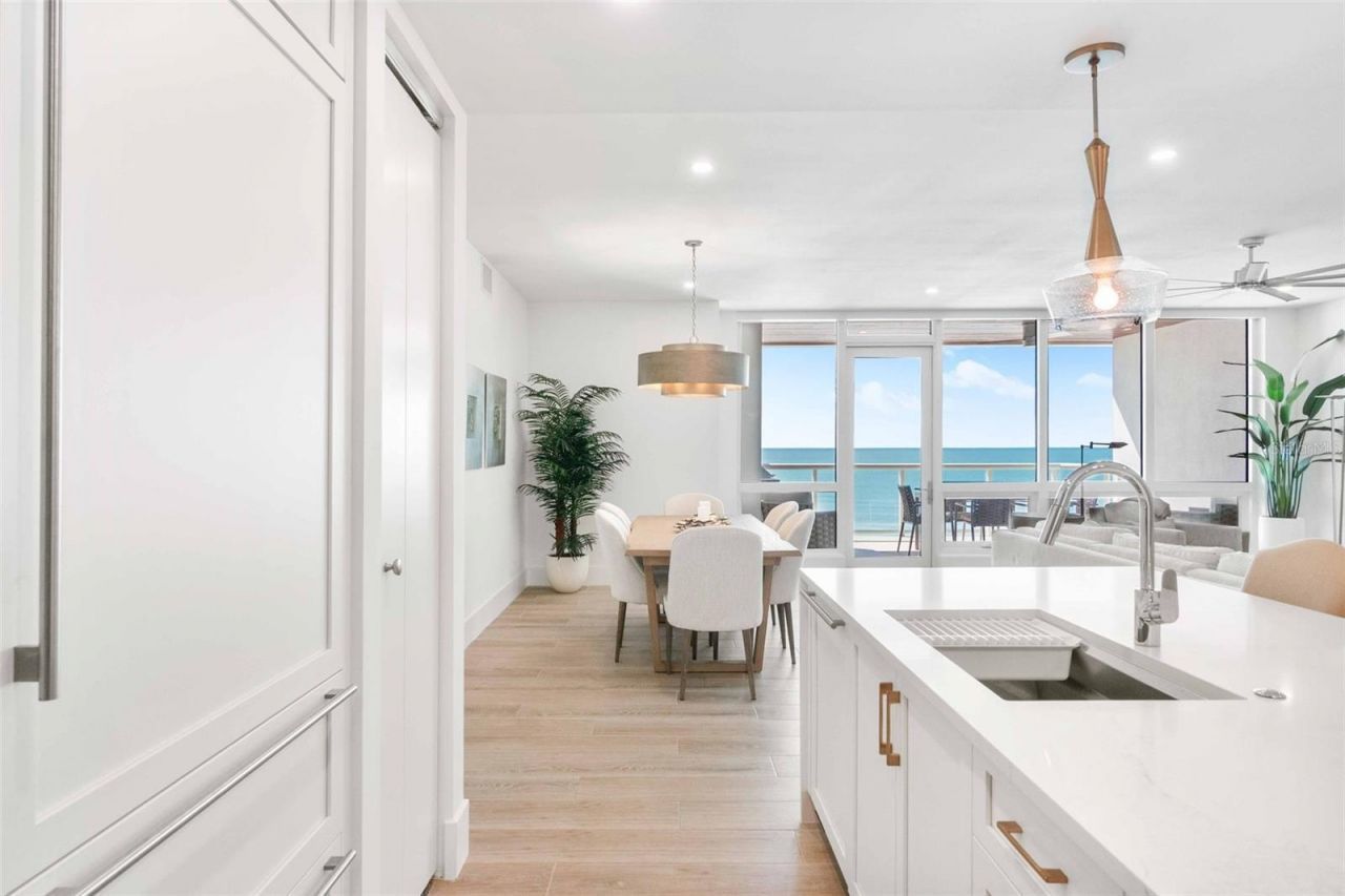 1035 Seaside Drive, Unit 603, Sarasota, FL 34242 Photo