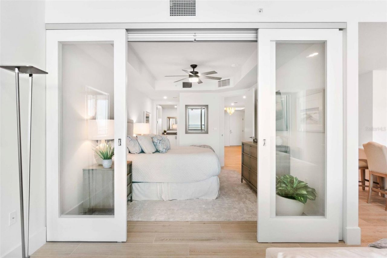 1035 Seaside Drive, Unit 603, Sarasota, FL 34242 Photo