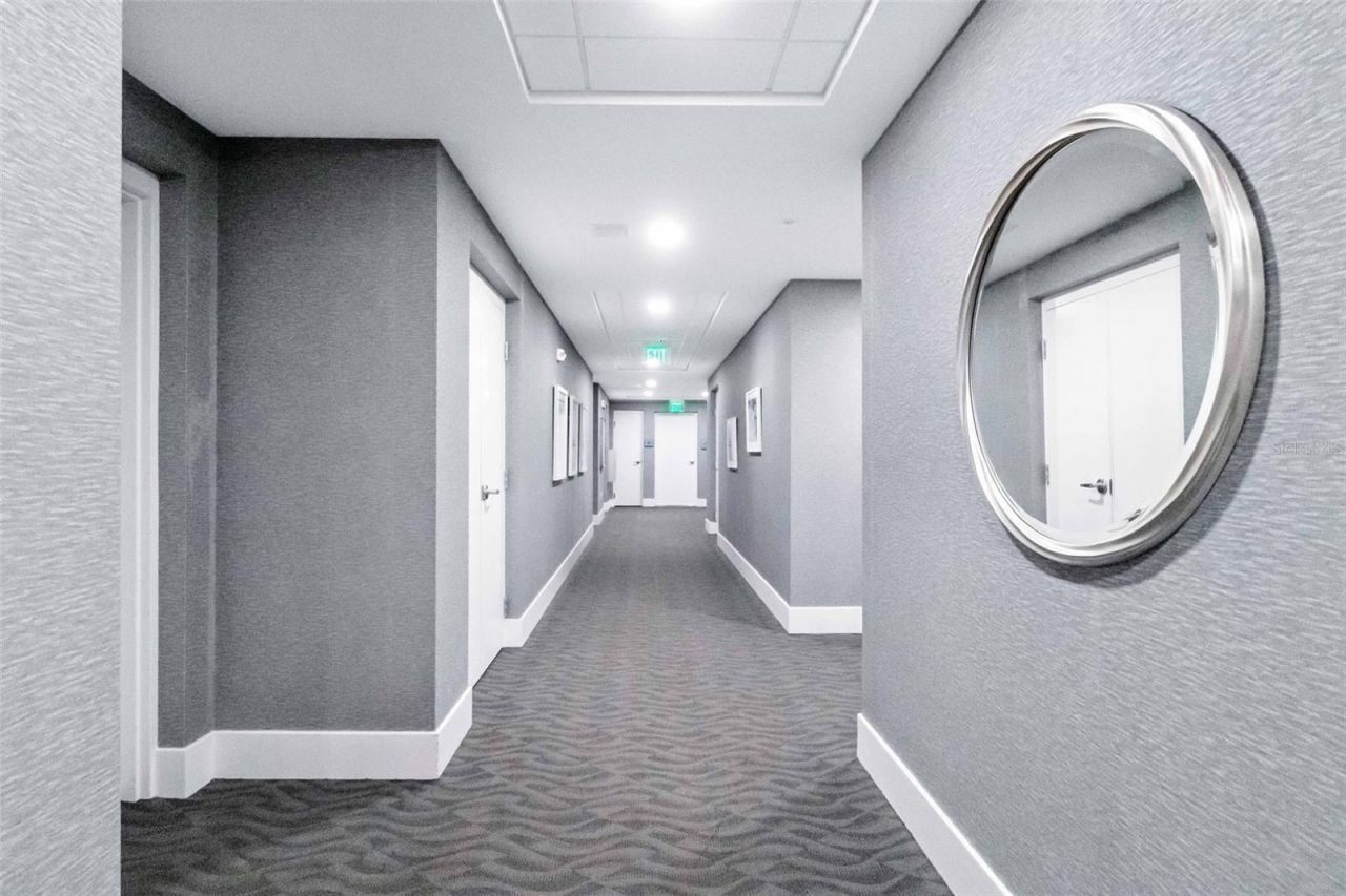 1035 Seaside Drive, Unit 603, Sarasota, FL 34242 Photo