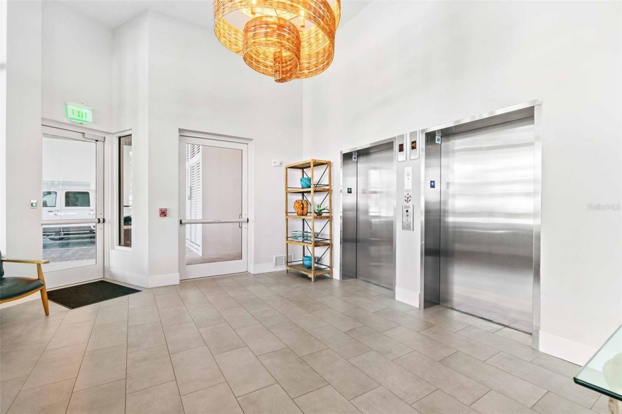 1035 Seaside Drive, Unit 603, Sarasota, FL 34242 Photo