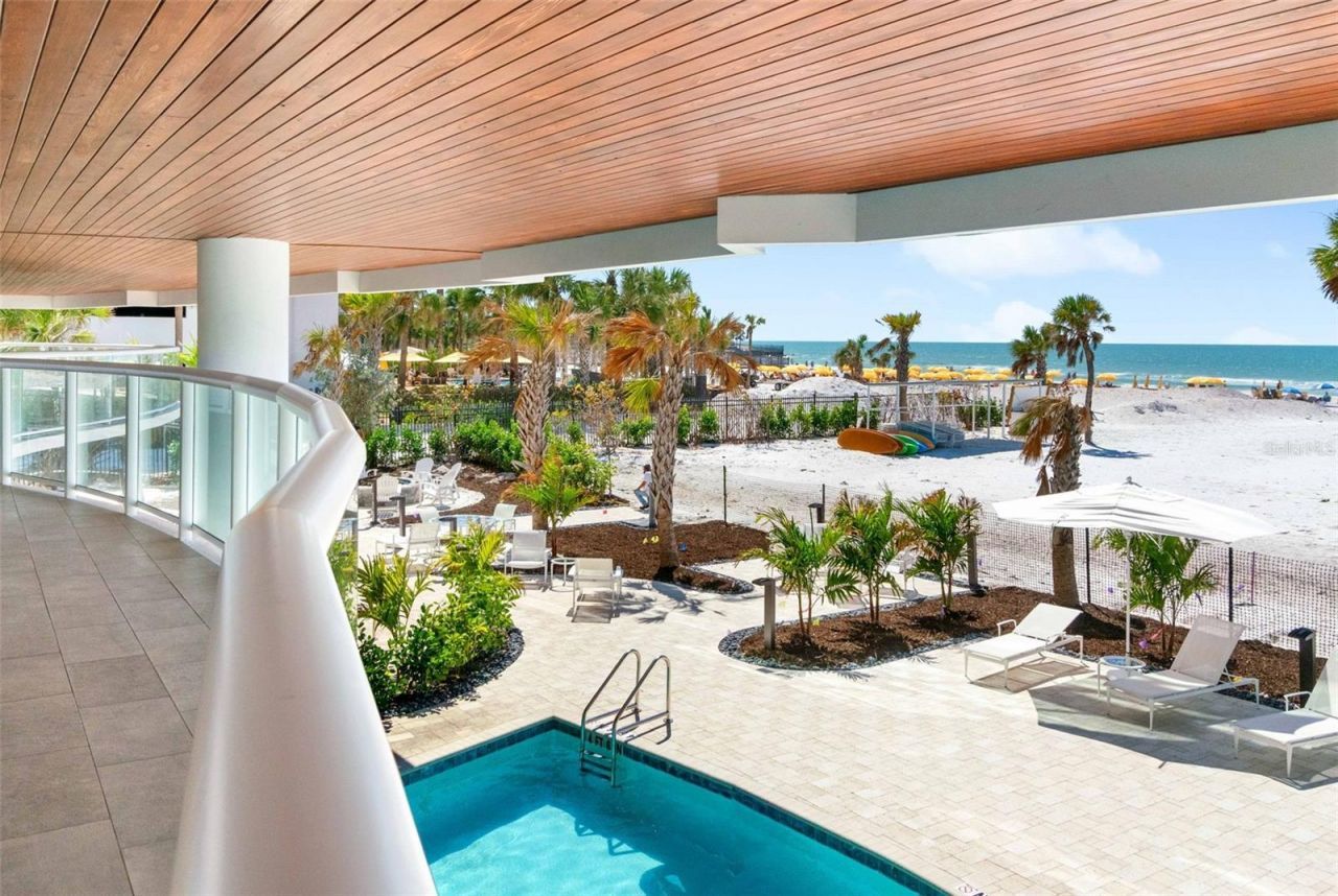 1035 Seaside Drive, Unit 603, Sarasota, FL 34242 Photo