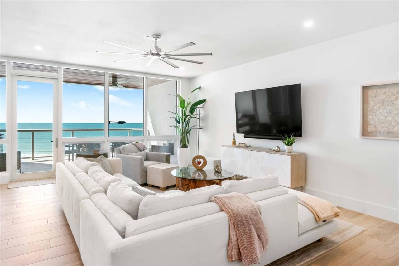 1035 Seaside Drive, Unit 603, Sarasota, FL 34242 Photo