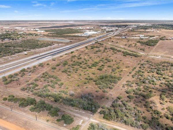 000 U S HWY 59 N, Victoria, TX 77905