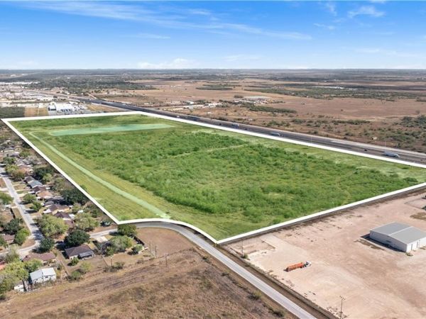 000 US HWY 59 N, Victoria, TX 77905