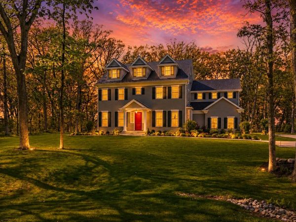 804 Shannon Drive, Crown Point, IN 46307