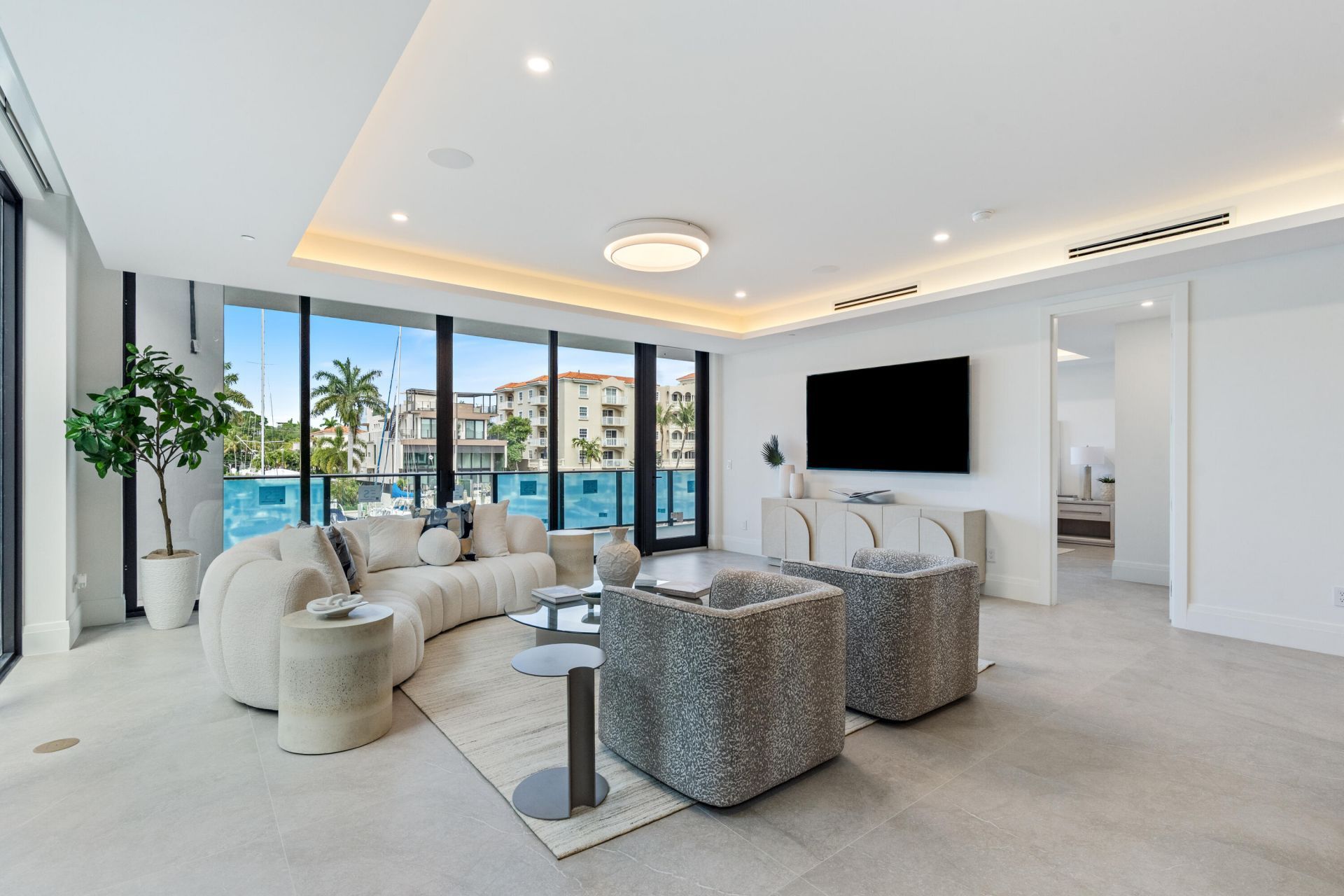 87 Isle Of Venice Drive, Unit 202s, Fort Lauderdale, FL 33301 Photo