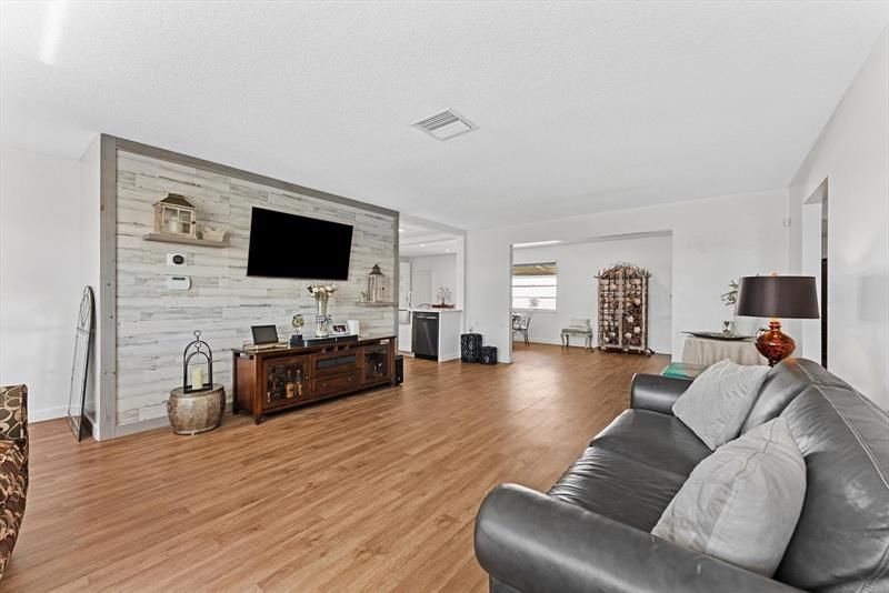 1001 SW 6th Ave, Boynton Beach, FL 33426 Photo