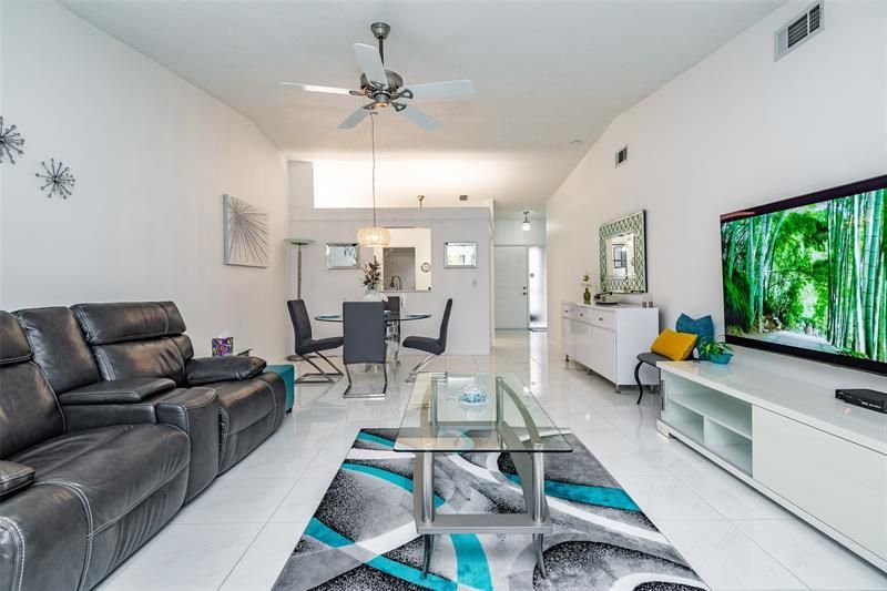 8077 Whispering Palm Drive, Unit 1, Boca Raton, FL 33496 Photo