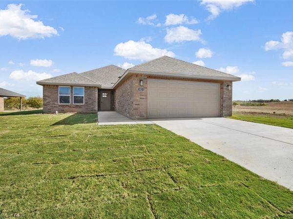 811 Bella Boulevard, Coleman, TX 76834