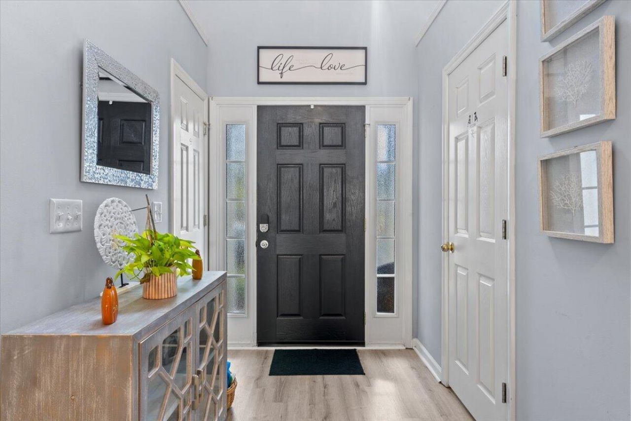 4812 Willow Brook Lane Photo 10