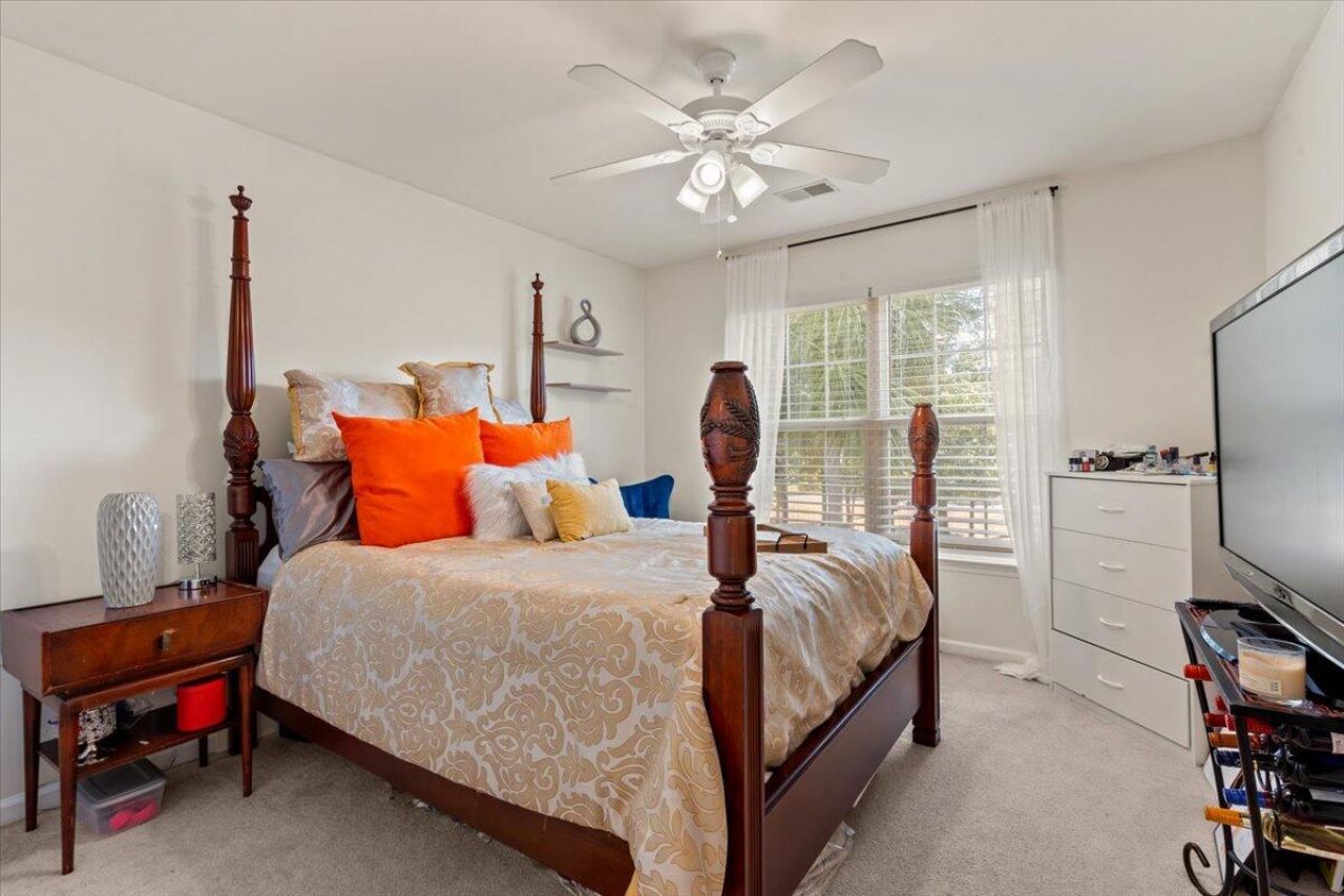 4812 Willow Brook Lane Photo 34