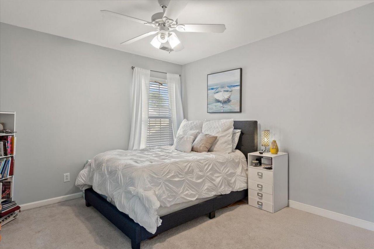 4812 Willow Brook Lane Photo 37