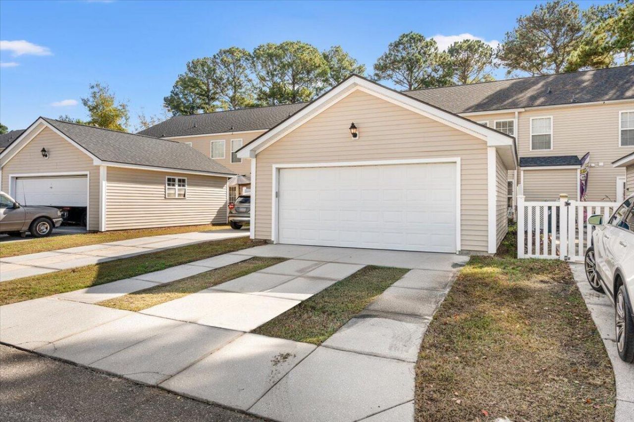 4812 Willow Brook Lane Photo 42