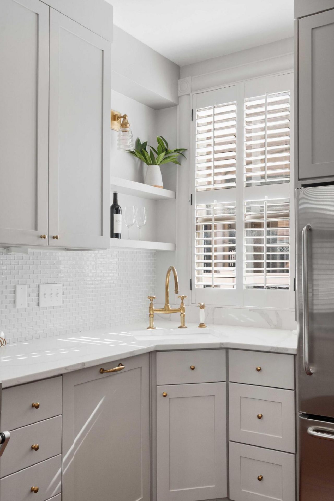 3 King Street Photo 11