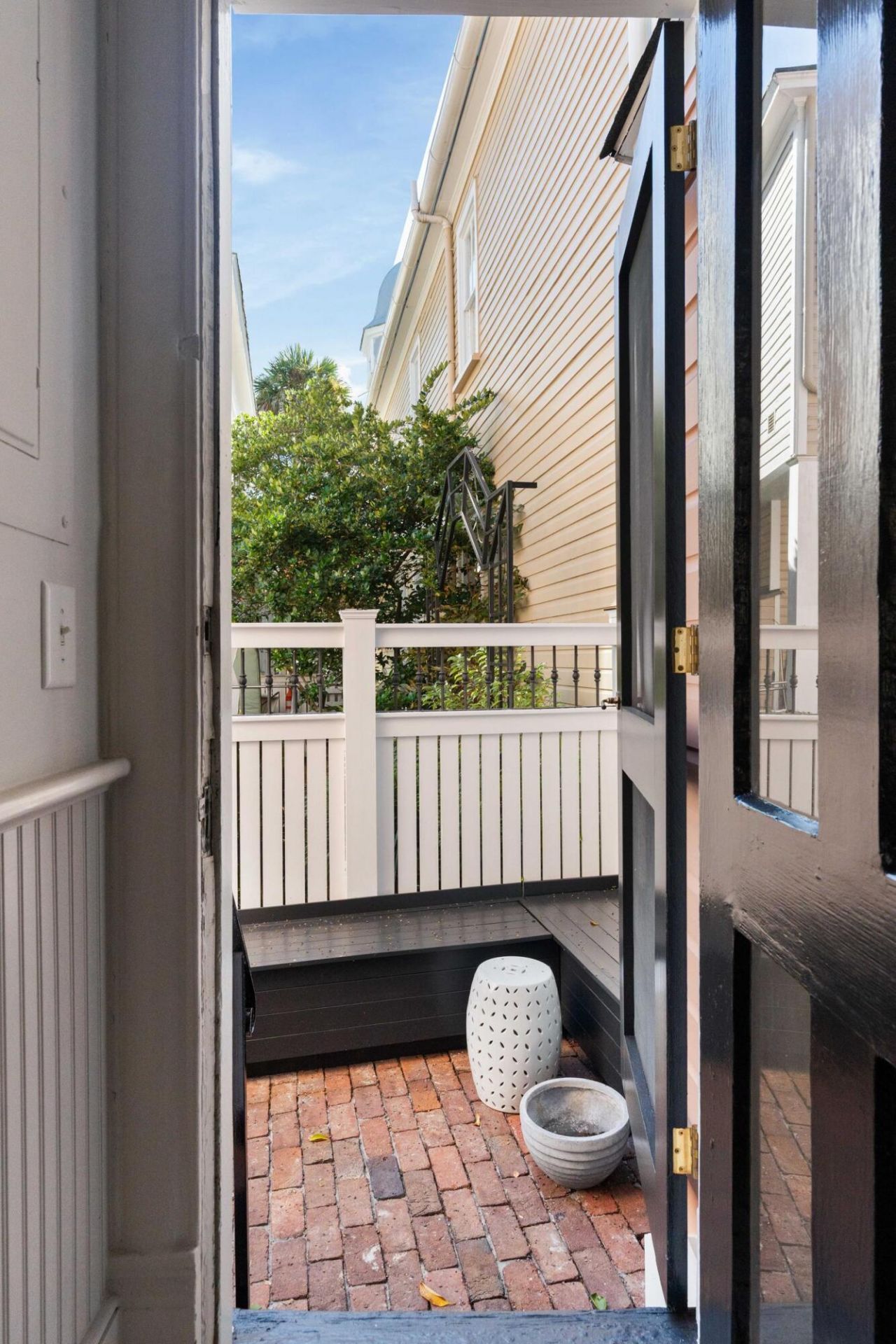 3 King Street Photo 27