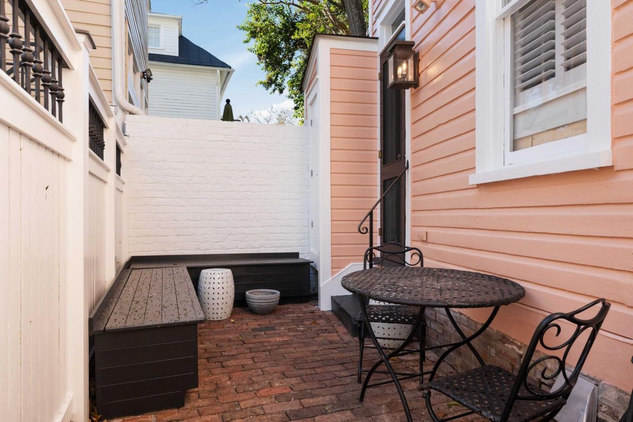 3 King Street Photo 28