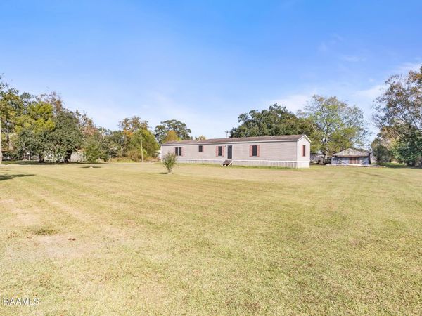 1010 Robert Drive , St. Martinville, LA 70582