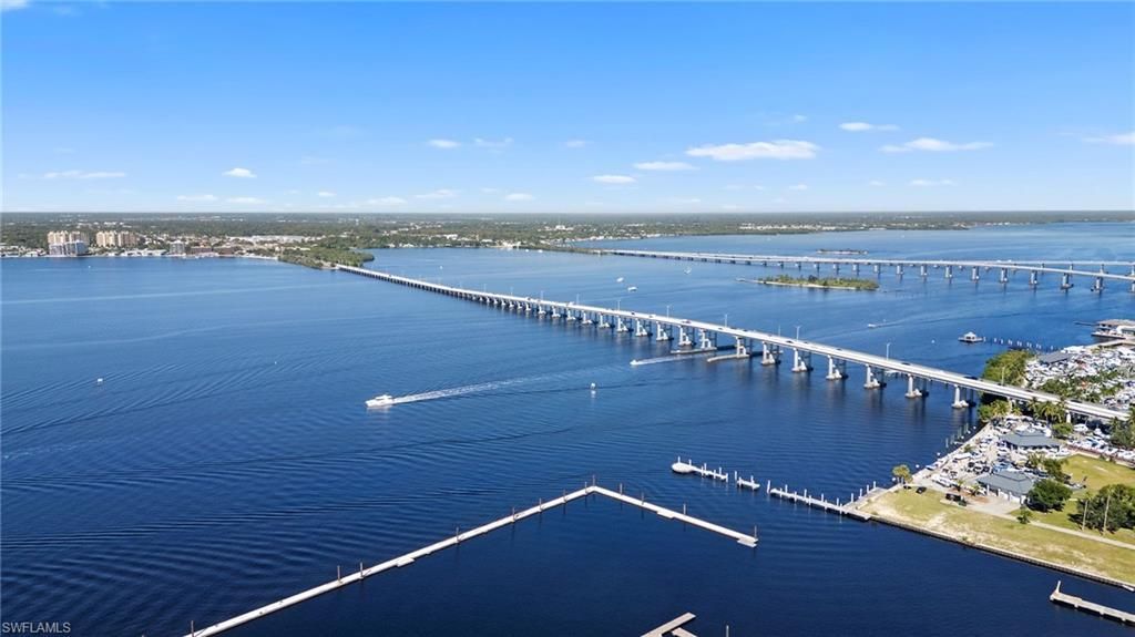 2090 W First St, Unit F2806, Fort Myers, FL 33901 Photo