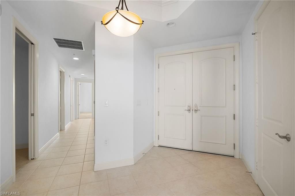 2090 W First St, Unit F2806, Fort Myers, FL 33901 Photo