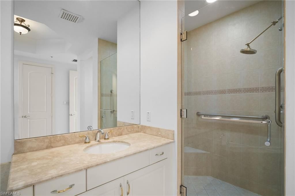 2090 W First St, Unit F2806, Fort Myers, FL 33901 Photo