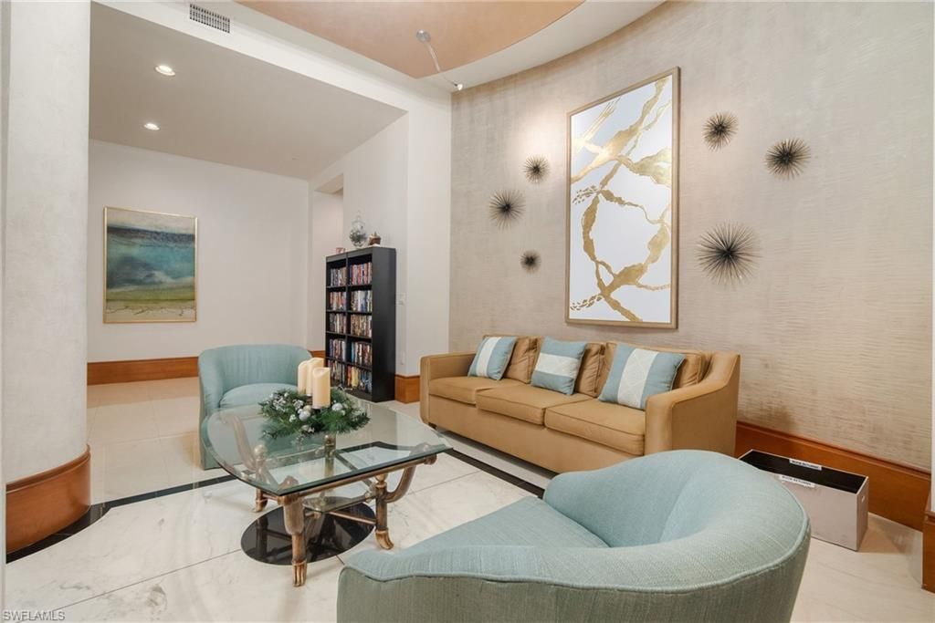 2090 W First St, Unit F2806, Fort Myers, FL 33901 Photo