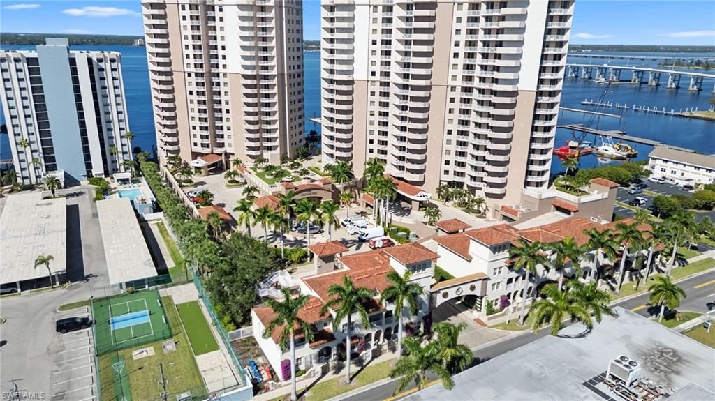 2090 W First St, Unit F2806, Fort Myers, FL 33901 Photo