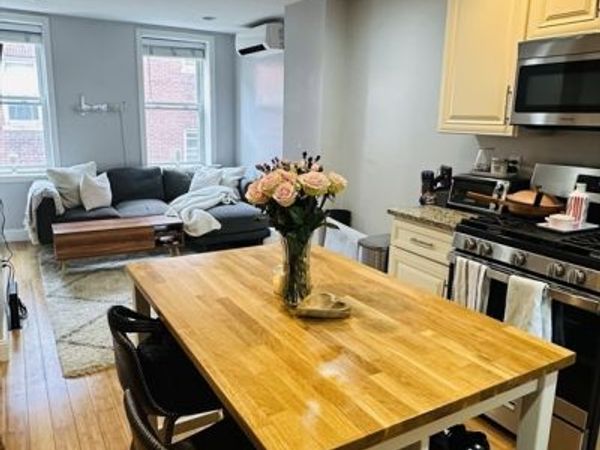 6 Baldwin Place, Boston, MA 02113