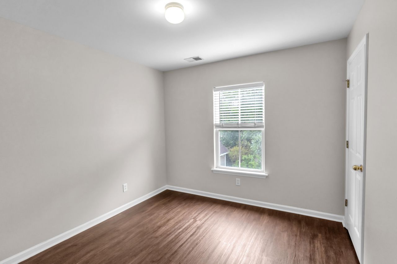 1868 Hubbell Drive Photo 14