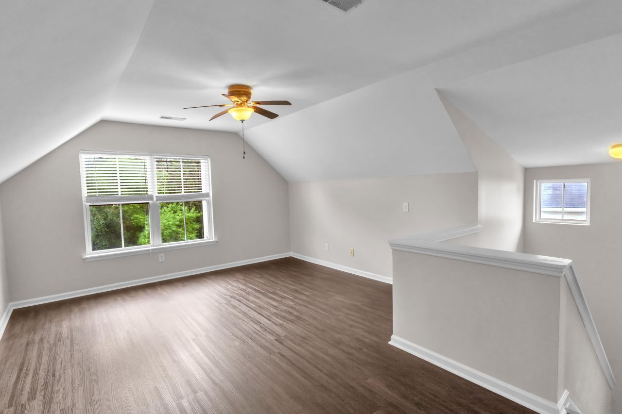 1868 Hubbell Drive Photo 17