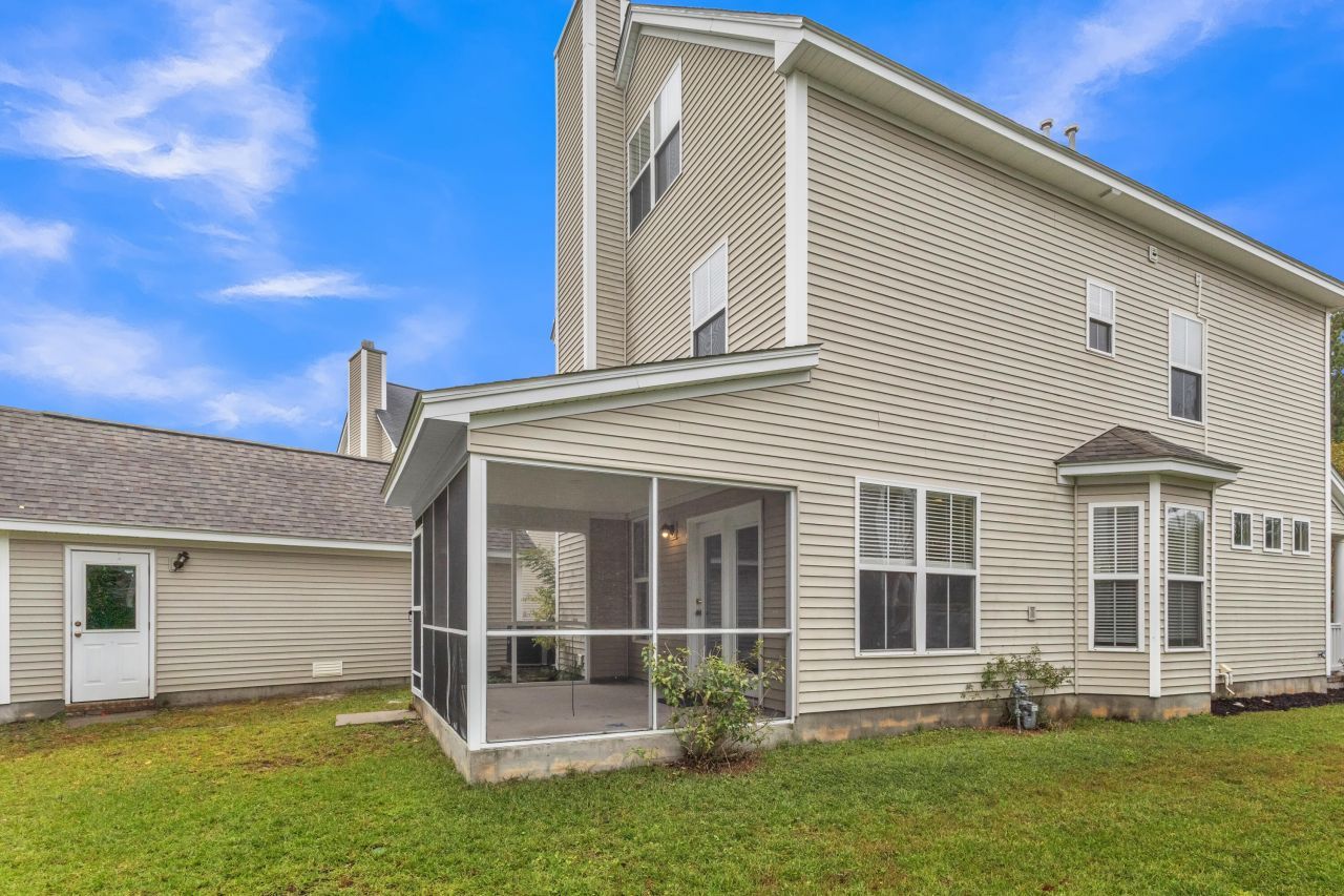 1868 Hubbell Drive Photo 20