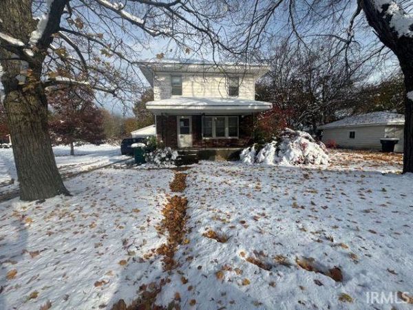 54962 Quince Road, South Bend, IN 46628
