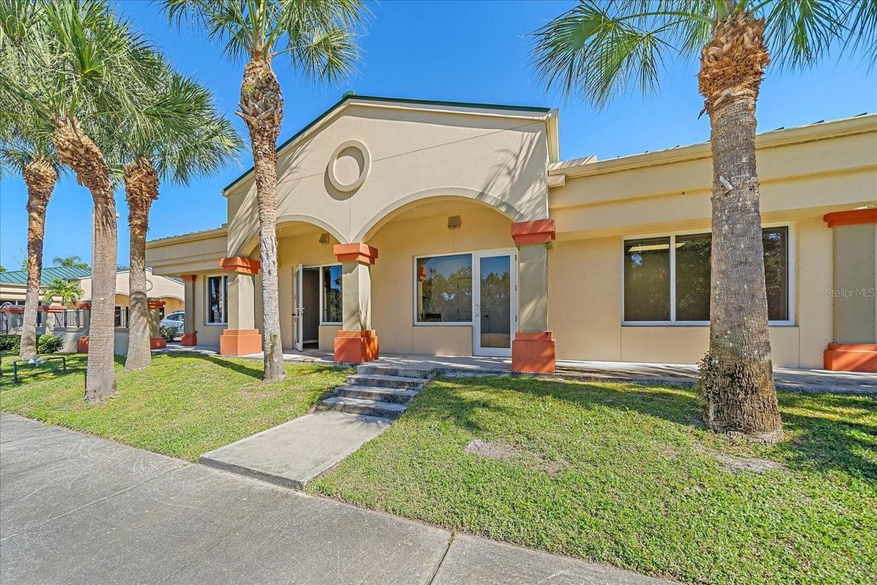 306 N Rhodes Avenue, Unit 111, Sarasota, FL 34237 Photo