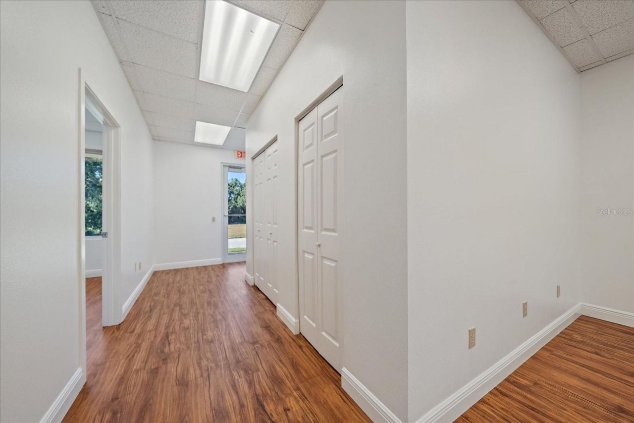 306 N Rhodes Avenue, Unit 111, Sarasota, FL 34237 Photo