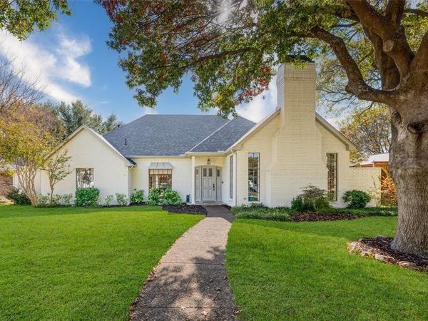 10002 Hickory Crossing, Dallas, TX 75243